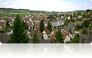 der weite Blick über die Stadt Lörrach prägt das Seniorenzentrum St. Fridolin